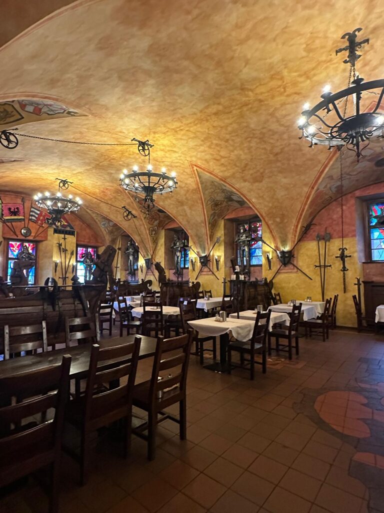 Innenansicht Hotel: Pytloun Kampa Old Armony.