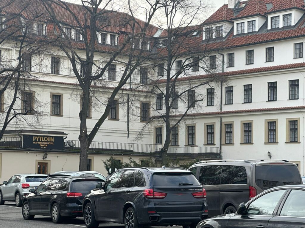 Außenansicht Hotel: Pytloun Kampa Old Armony