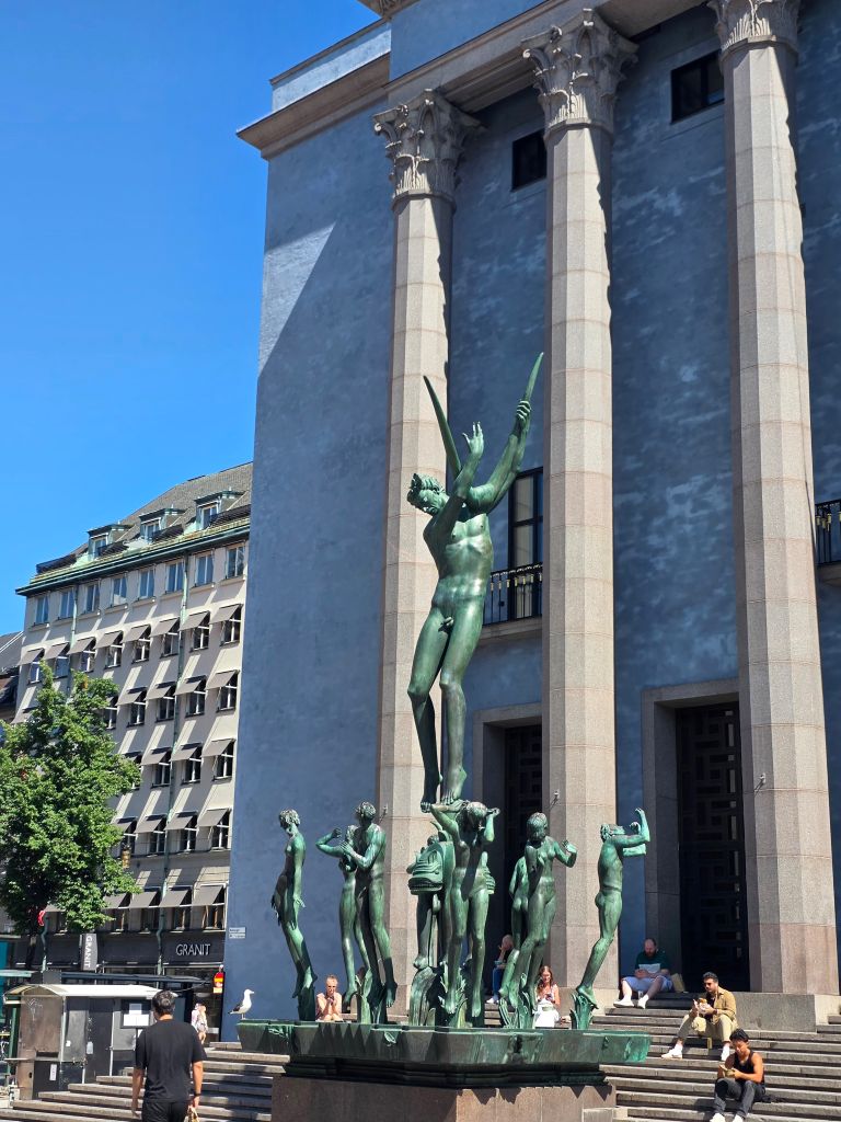 Orfeusgruppe von Carl Milles vor dem Konserthuset am Hötorget in Stockholm.