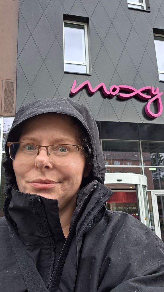 Ankunft am Moxy Copenhagen Sydhavnen bei Regen
